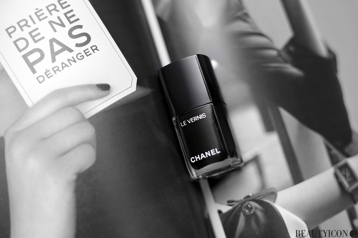 Chanel Numeros Rouges, Chanel Makeup, Makijaż Chanel, Chanel Trait de Caractere, Chanel Libre Collection 2017