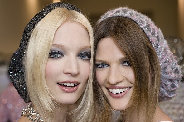 Chanel Fall Make Up 2012 Haute Couture Backstage
